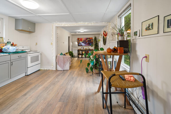 Property Photo:  916 Main Street  ME 04468 