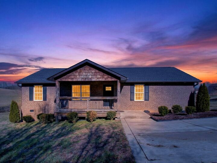 Property Photo:  621 Womack Rd  TN 37022 