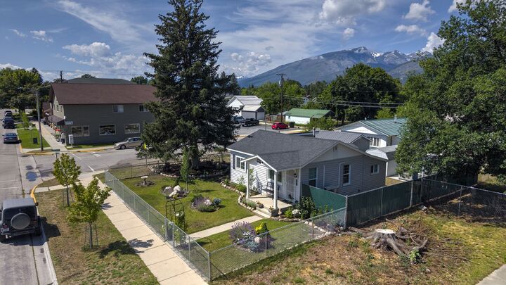 Property Photo:  201 N 4th Street  MT 59840 