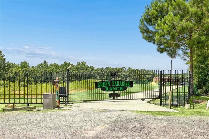 Property Photo:  137-140 Sugar Creek Road  MS 39426 