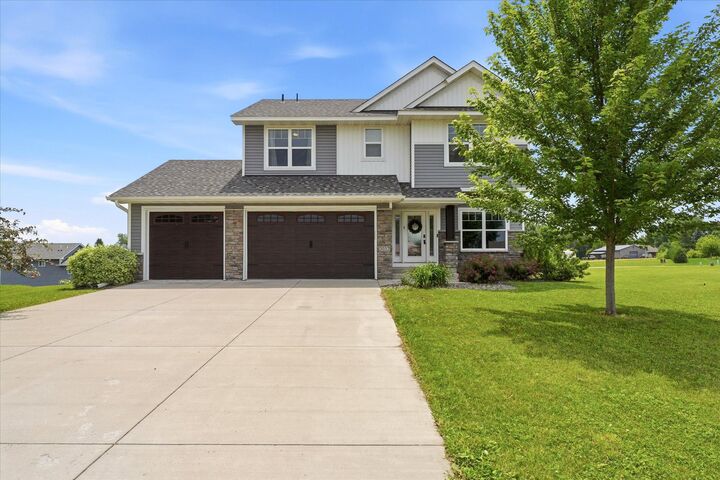 Property Photo: 3032 Tamarack Circle MN 55349