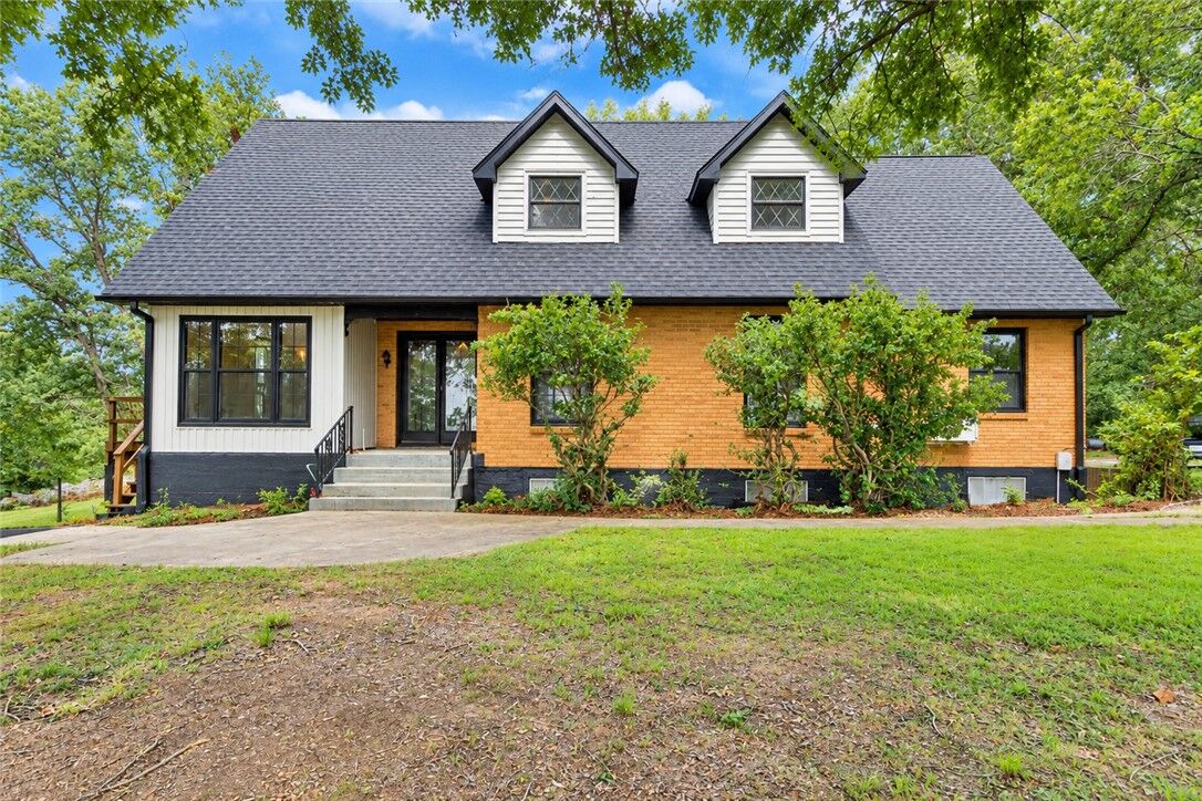 Property Photo:  495 Spring Valley Road  MO 64831 
