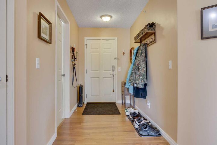 Property Photo:  950 Arbour Lake Road NW 1314  AB T2G 5B3 