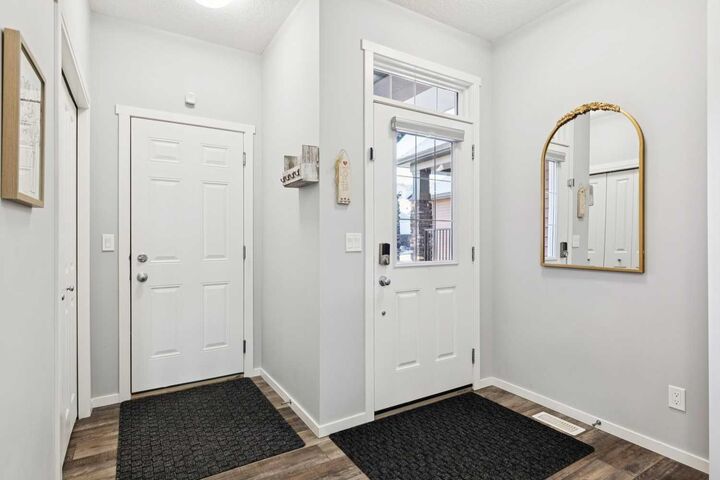 Property Photo: 57 Crestridge Bay SW AB T3B 6H2
