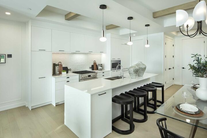 Property Photo: 4185 Norford Avenue NW 204 AB T3B 6V2