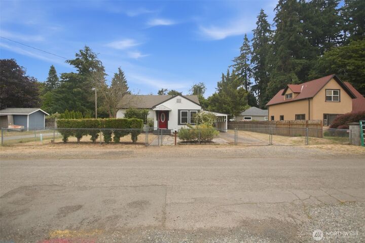 Property Photo: 2114 Adams Street SE WA 98501