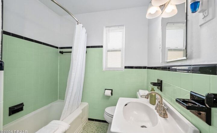 Property Photo:  336 Seaview Avenue  FL 32118 