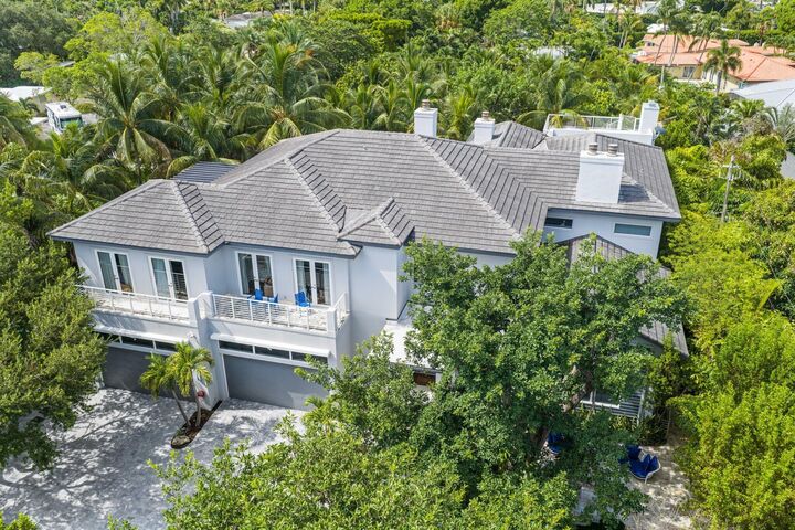 Property Photo: 1313 Seabreeze Boulevard FL 33316