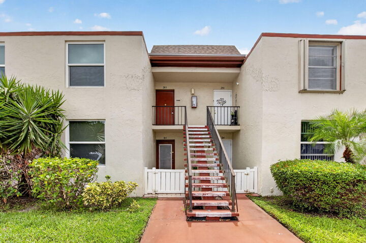 Property Photo:  11 Willowbrook Lane 204  FL 33446 
