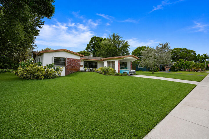 Property Photo: 3358 SW 16th Court FL 33068