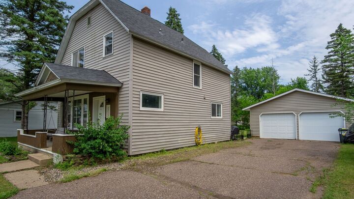 Property Photo: 2713 Mercury Avenue WI 54703