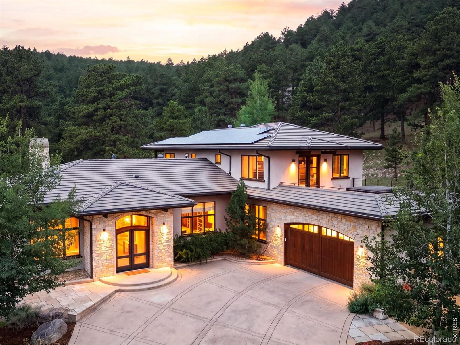 Property Photo:  575 Reed Ranch Road  CO 80302 