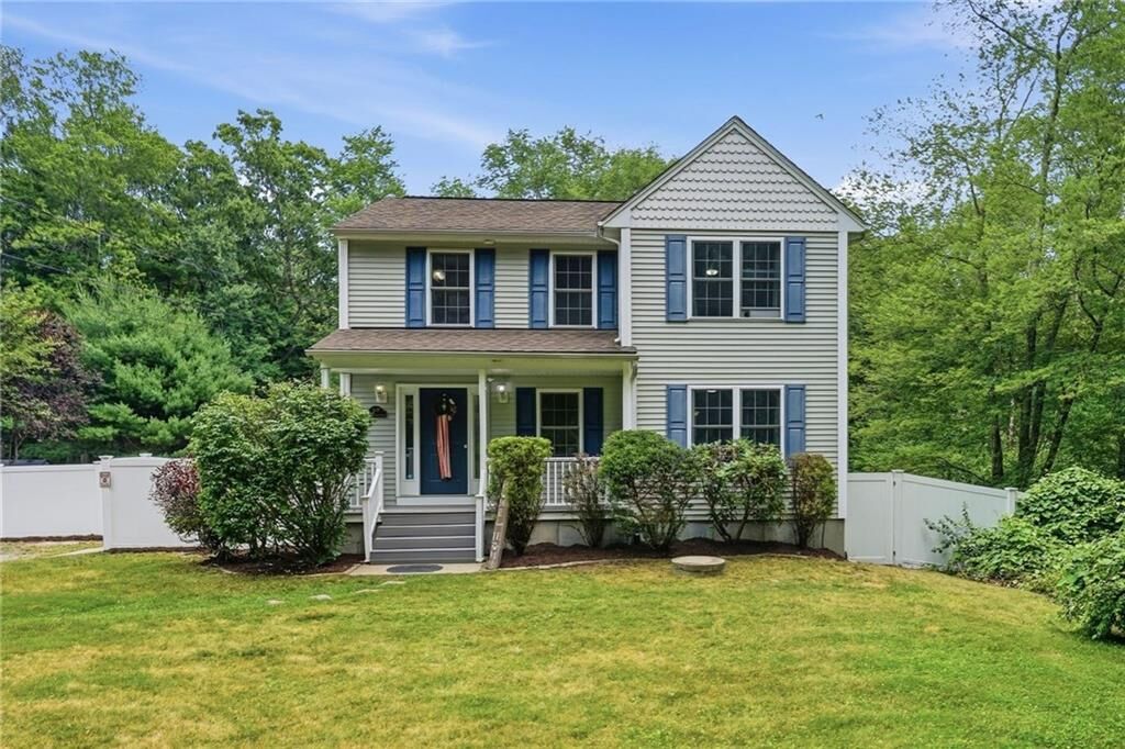 Property Photo:  859 Knotty Oak Road  RI 02816 