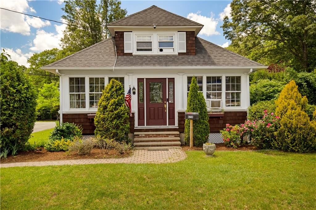 Property Photo: 6239 Post Rd Road RI 02852