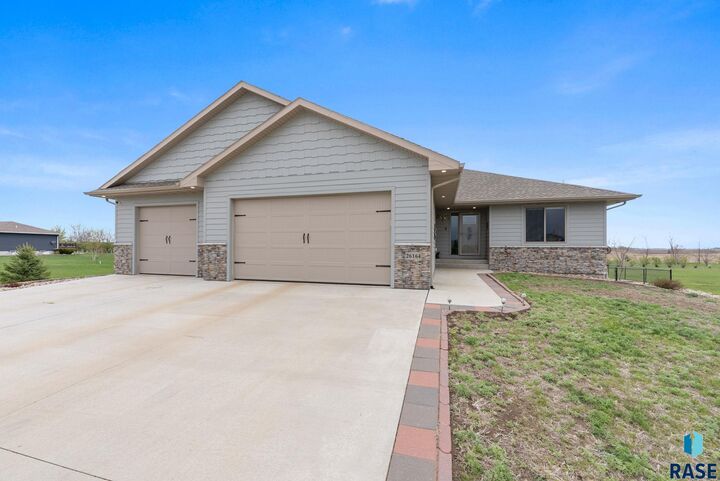 Property Photo: 26164 Reed Ct SD 57012
