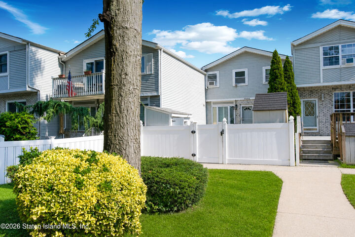 Property Photo:  7050 Hylan Boulevard  NY 10307 