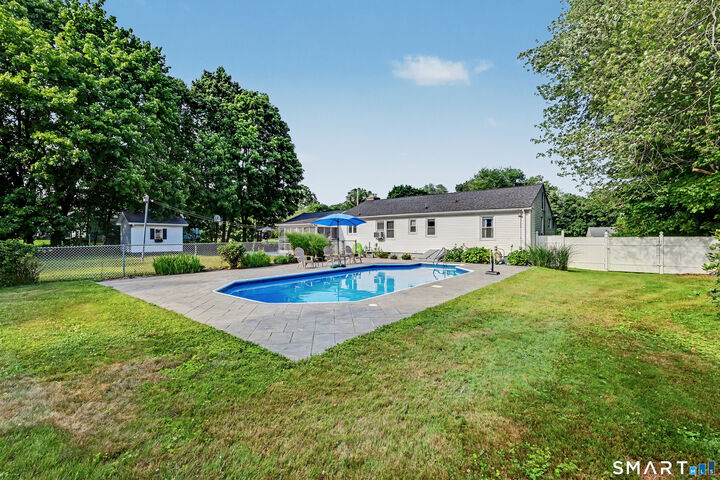 Property Photo:  524 Ferry Road  CT 06477 