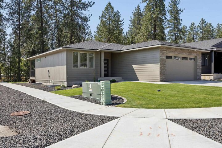 Property Photo: 16803 N Wellington Rd WA 99005
