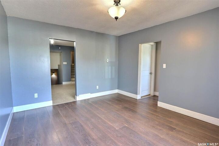 Property Photo:  669 18th Street W  SK S6V 4A7 
