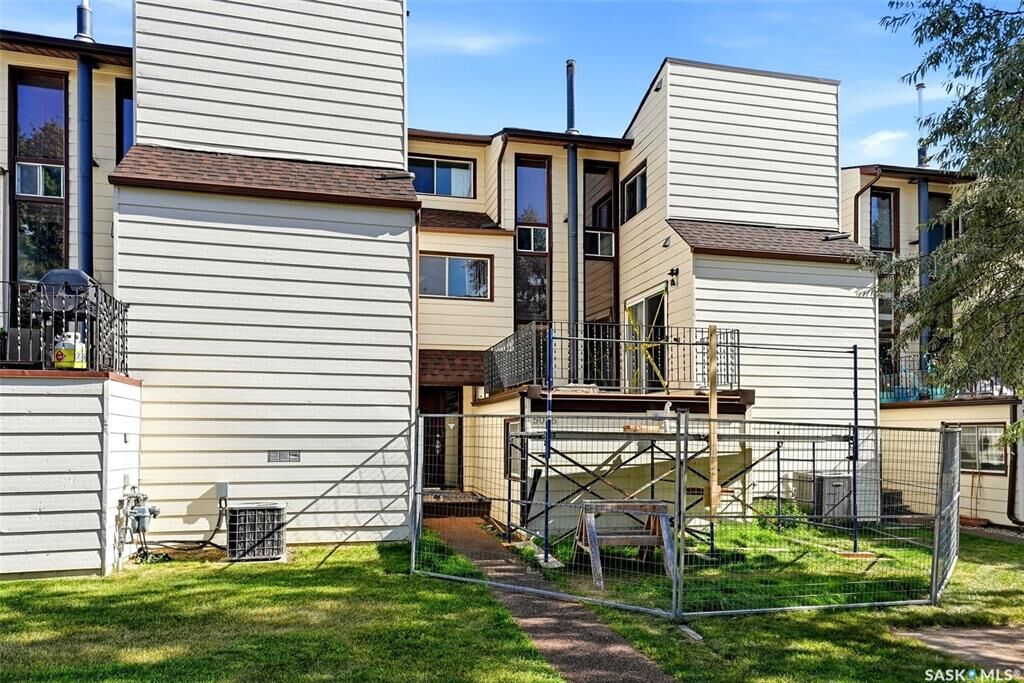 Property Photo: 5056 10th Avenue SK S4T 7P4
