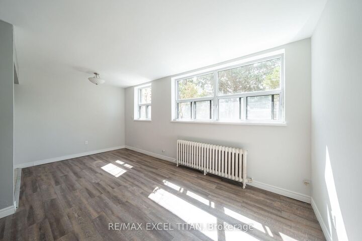 Photo de la propriété:  799 Robinson Street 2  ON L7R 2L4 