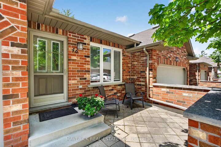 Property Photo: 43 Capulet Walk 46 ON N6H 5V5