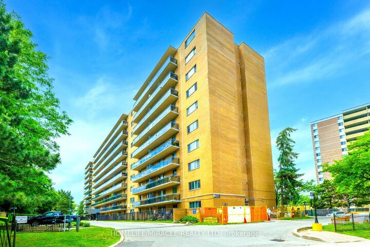 Property Photo: 100 Dundalk Drive 707 ON M1P 4V2