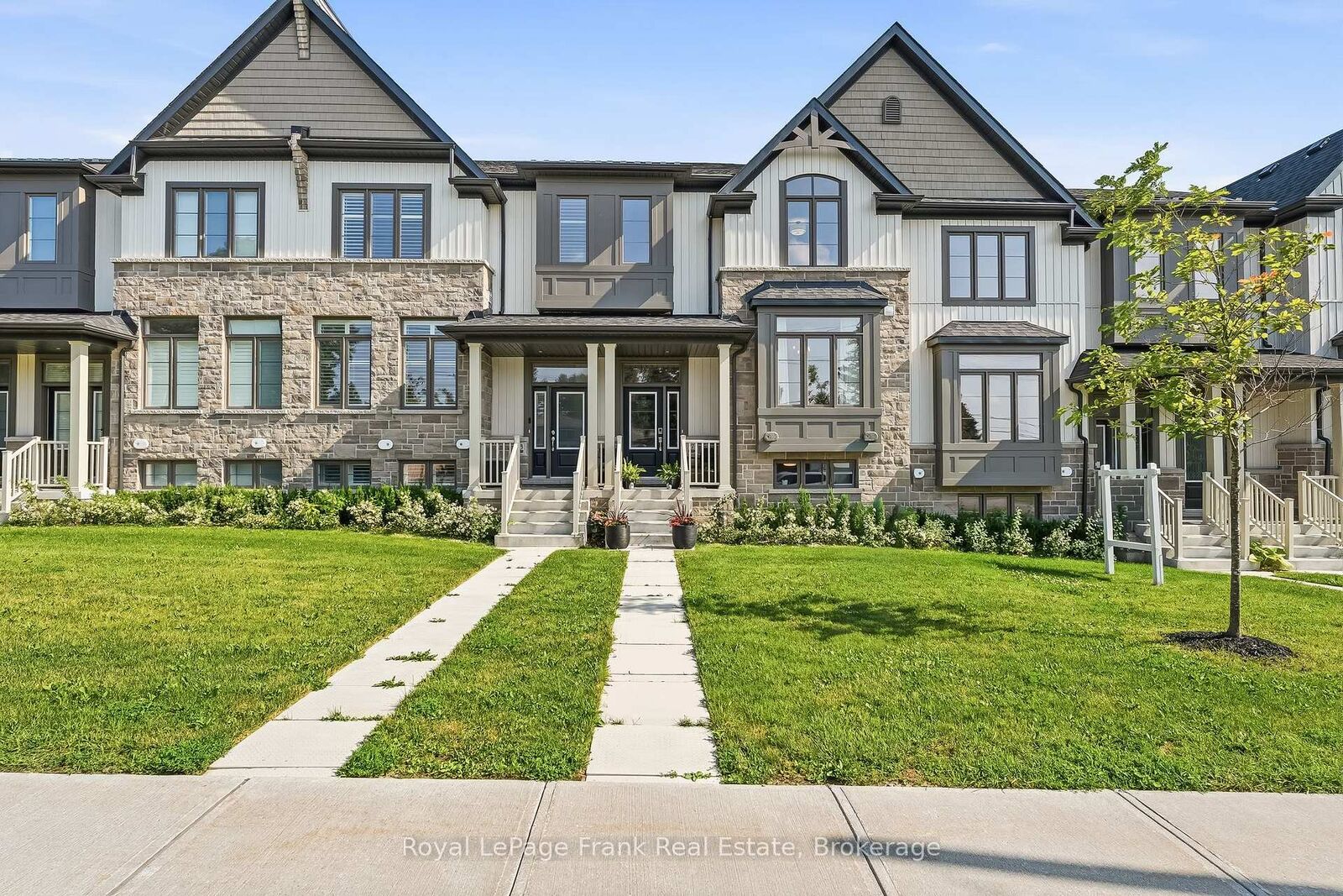 Property Photo:  27 Shand Lane  ON L9L 0C7 
