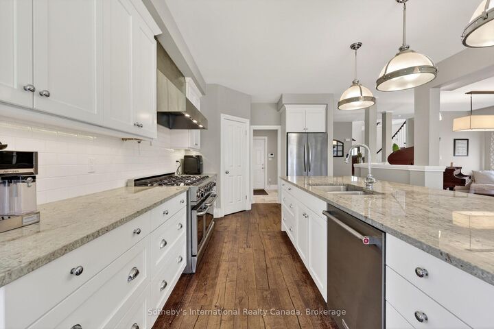 Property Photo: 36 Kayla Crescent ON L9Y 5K8