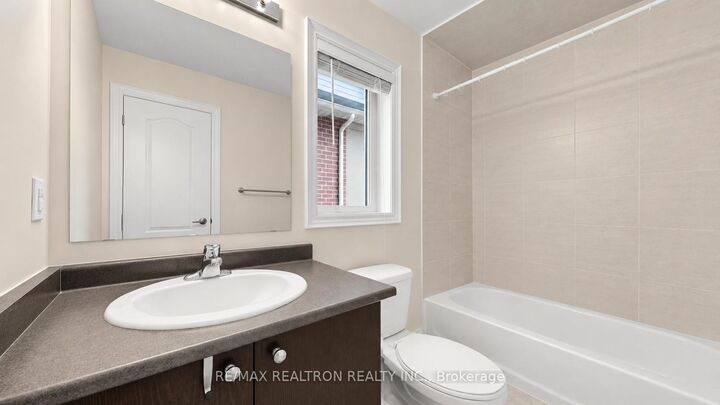 Property Photo: 55 Bristlewood Crescent ON L4J 9K9