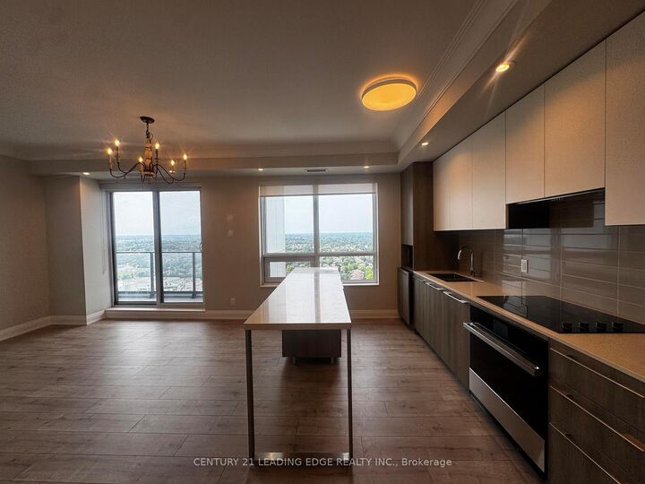 Property Photo:  18 Water Walk Drive 2908  ON L3R 6L5 