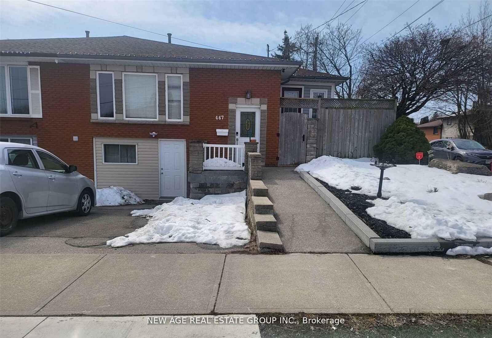 Property Photo: 467 Limeridge Road W ON L9C 2V7