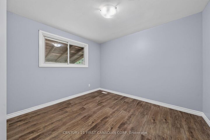 Property Photo: 224 Culver Crescent ON N5V 3G7