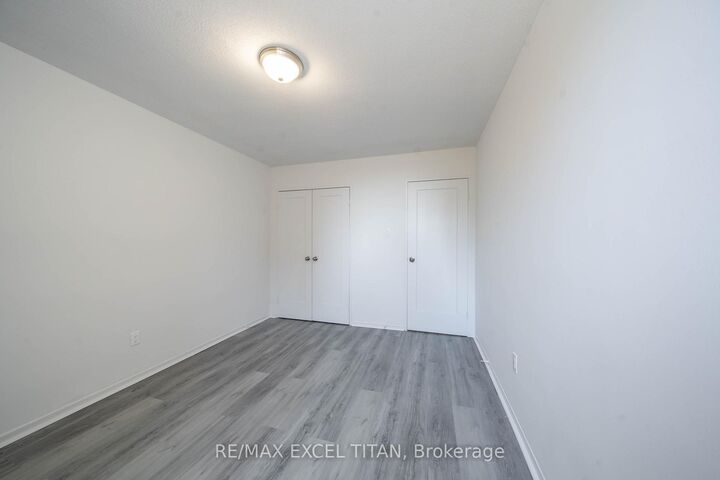 Property Photo: 5 Glamorgan Avenue 301 ON M1P 4P1