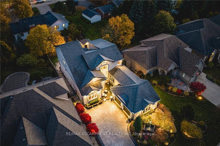 Property Photo: 712 Highvalley Road ON L9G 4E9