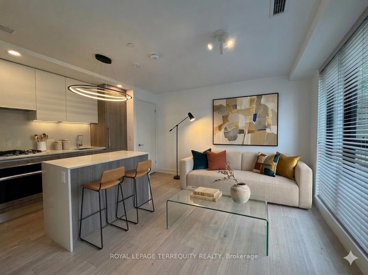 Property Photo: 200 Keewatin Avenue 103 ON M4P 0G4
