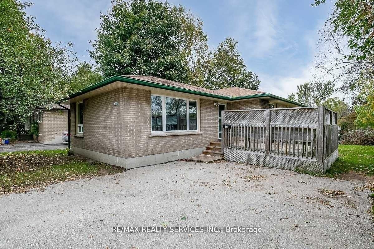 Property Photo: 41 Maclaren Avenue Basement ON L4N 3Y1