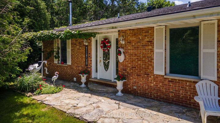 775498 Hwy 10 Highway N — photo 1