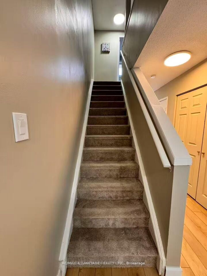 Property Photo:  550 Second Street 45  ON N5V 3S3 