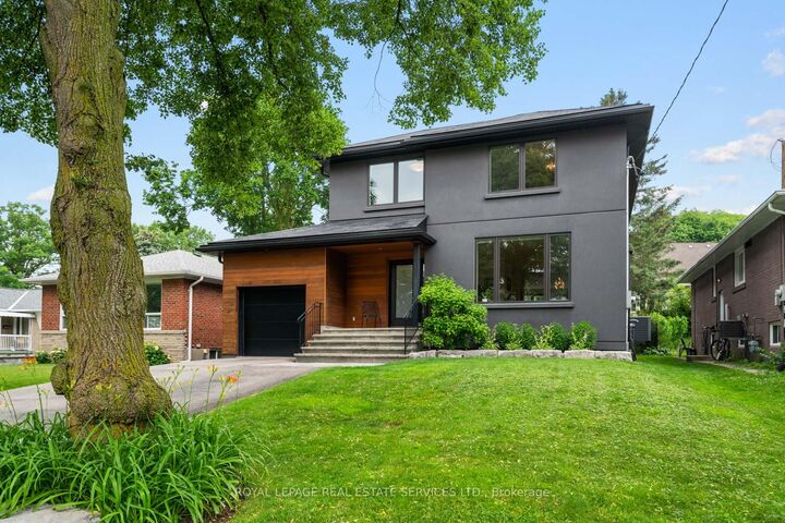 8 Firwood Crescent — photo 1
