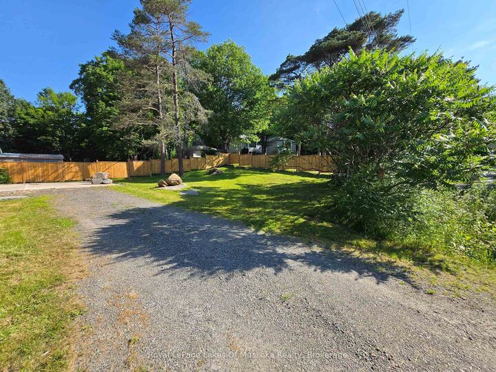Property Photo:  11 Silver Street  ON P1H 1M2 