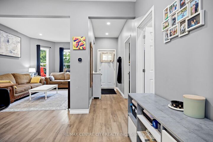 Property Photo: 43 Arthur Avenue ON N5P 3L4
