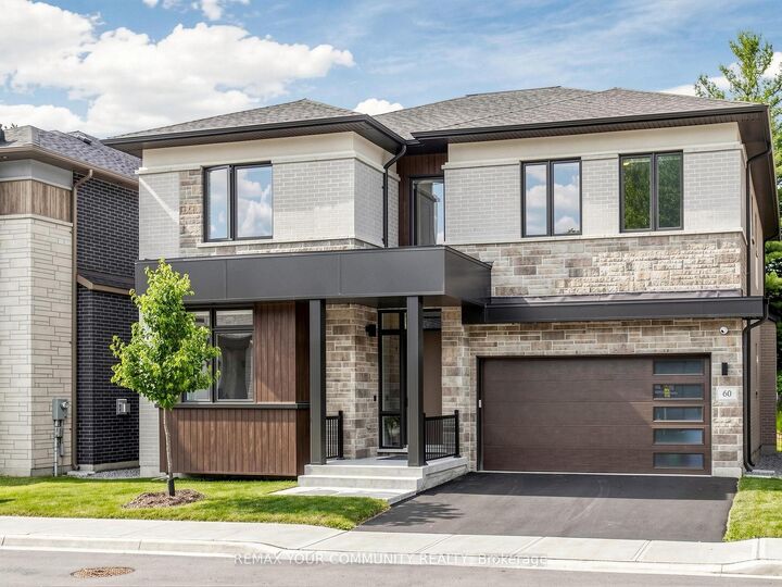 Property Photo: 60 Royal Hill Court ON L4G 3Z7