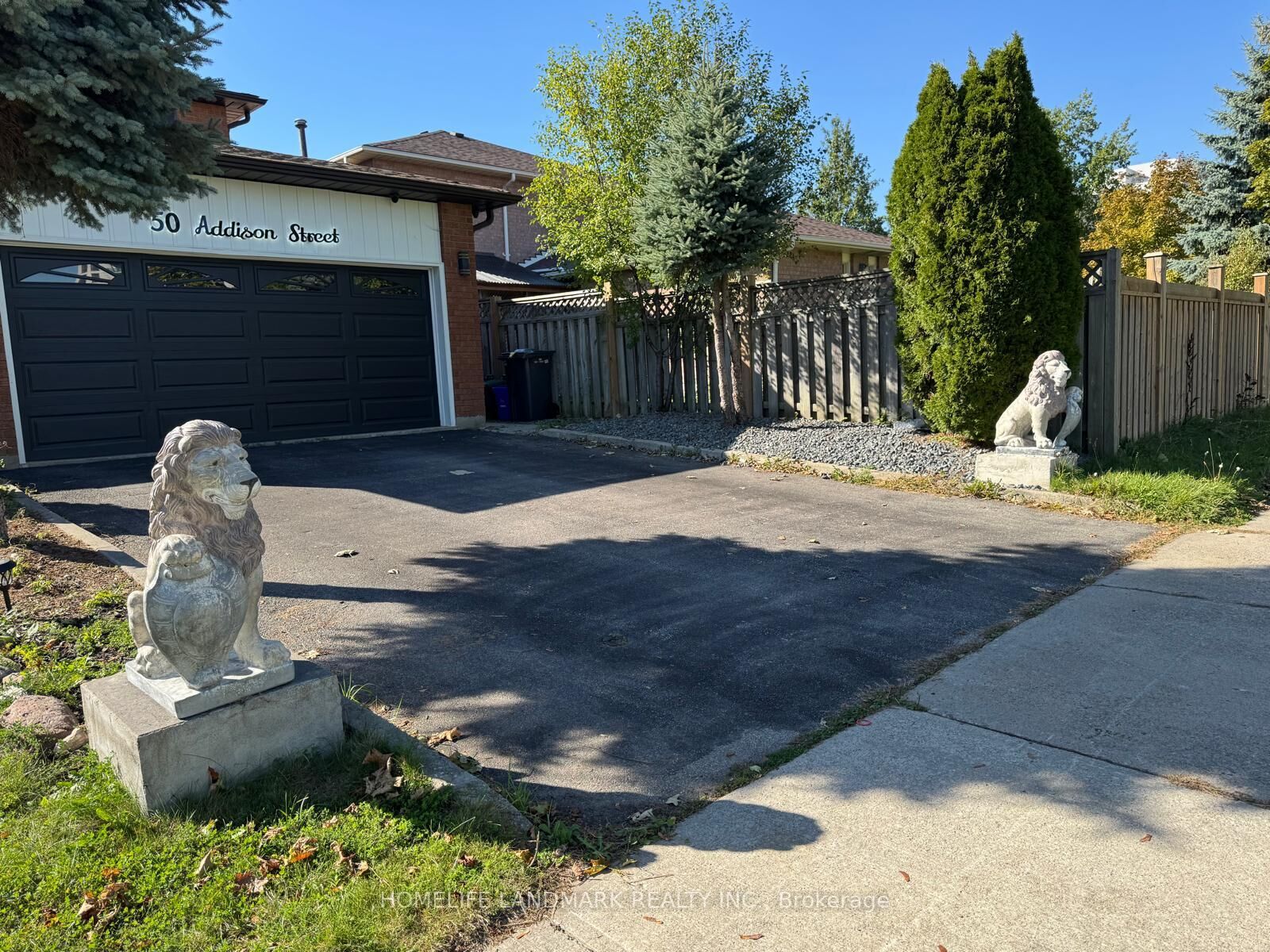 Property Photo: 50 Addison Street Lower ON L4C 7L8