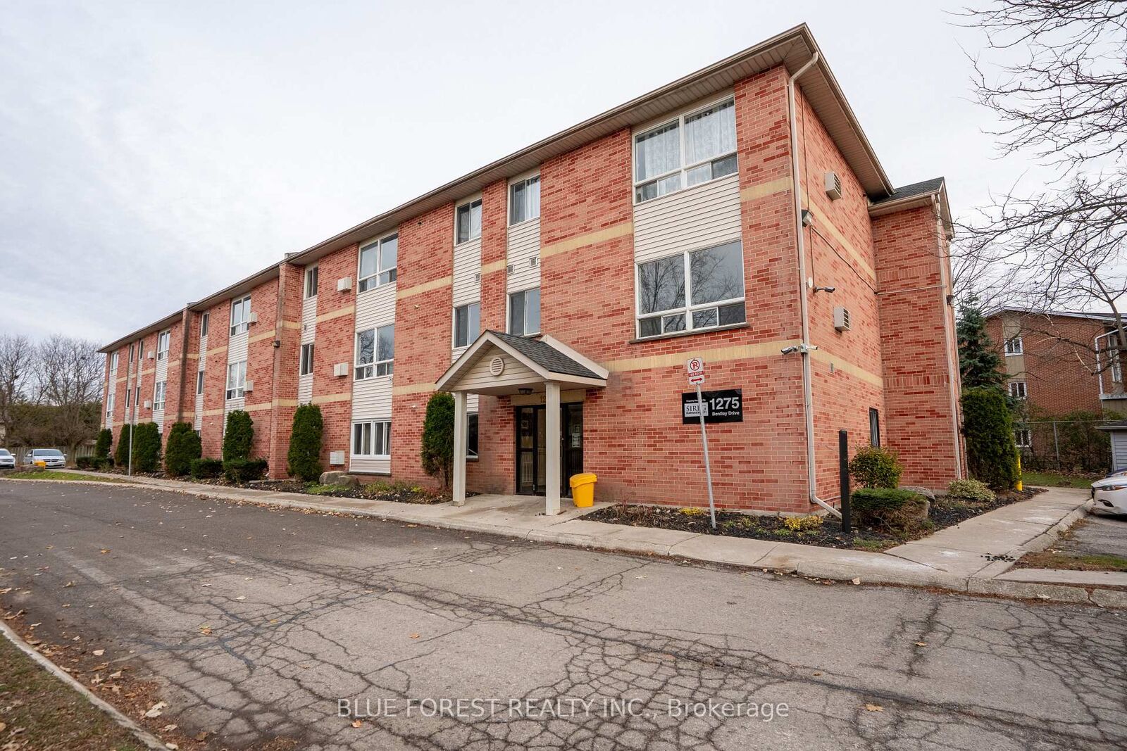 Property Photo:  1275 Bentley Drive 310  ON N5V 4M4 