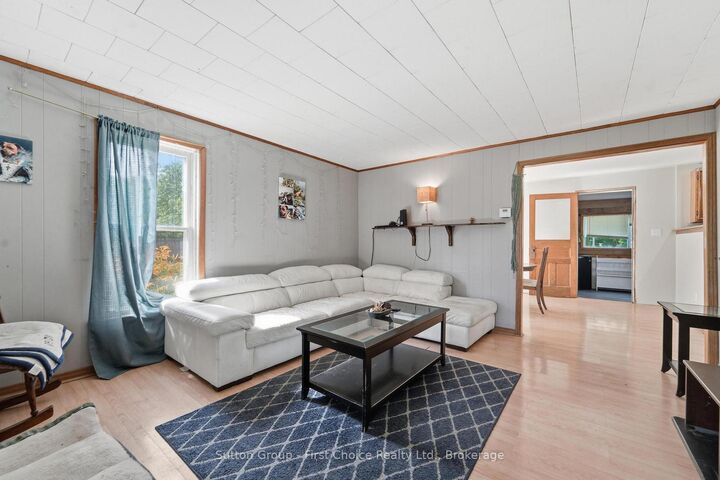 Property Photo:  33 Bayfield Street  ON N0K 1G0 