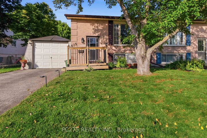 Property Photo:  615 Deveron Crescent  ON N5Z 4M3 
