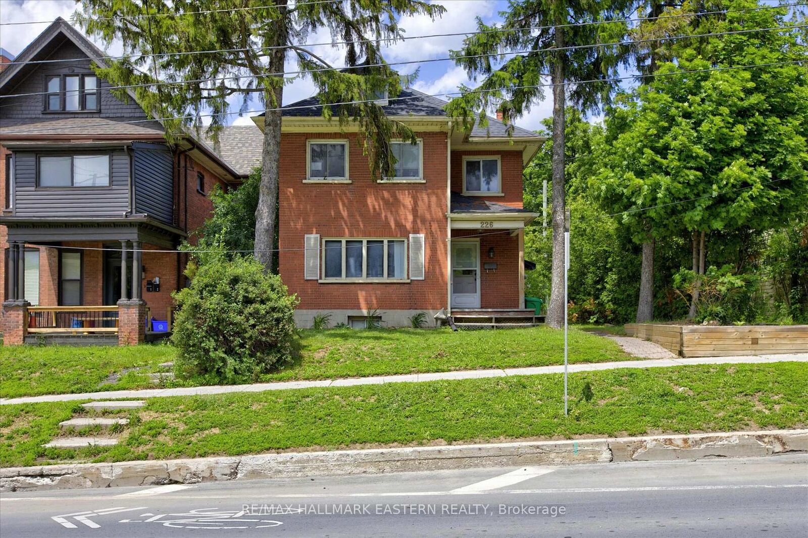 Property Photo: 226 McDonnel Street ON K9H 2V9