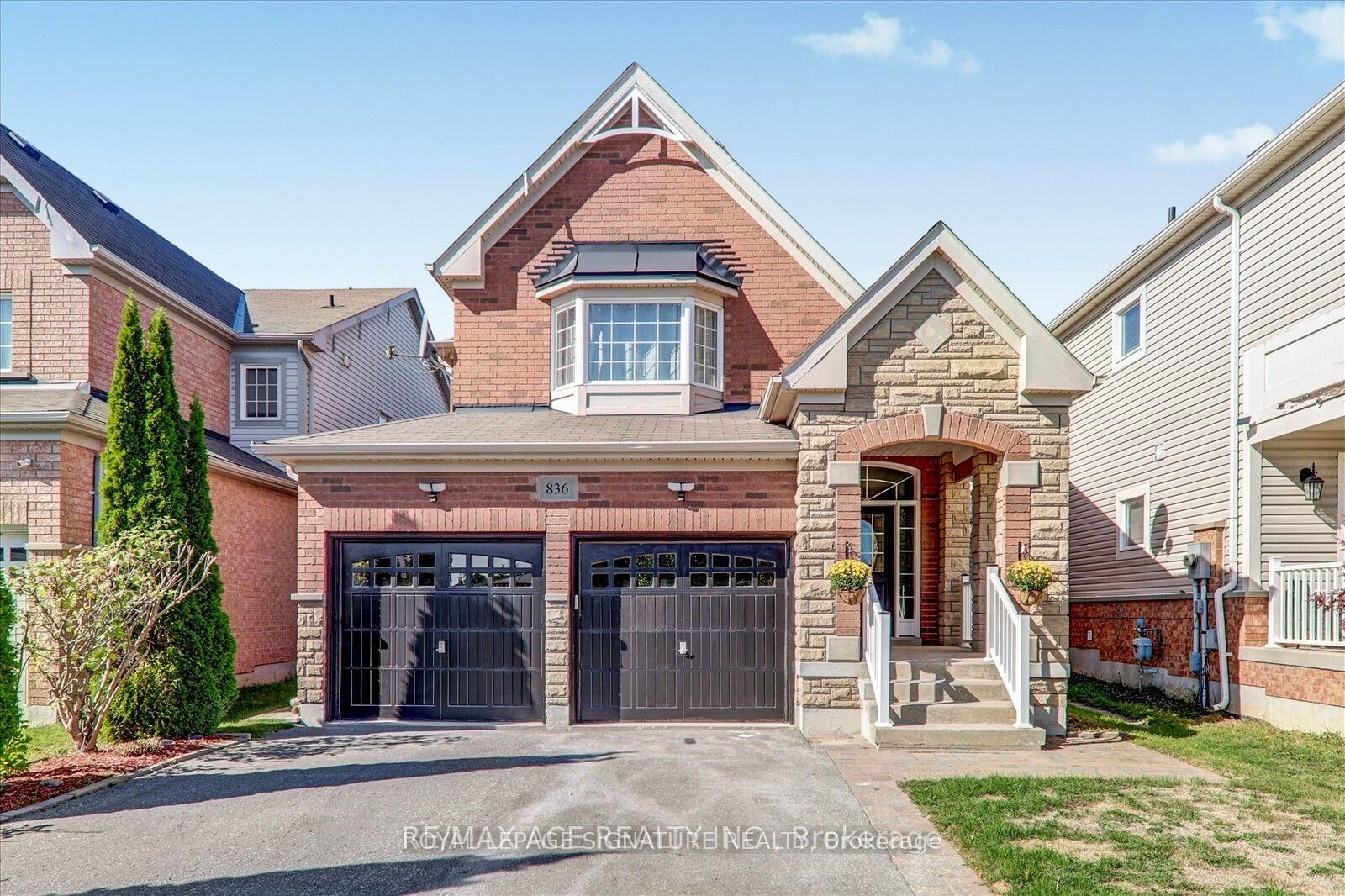 Property Photo:  836 Fetchison Drive Bsmt  ON L1K 0C3 