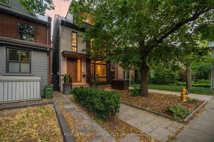 Property Photo: 43 Summerhill Avenue ON M4T 1A9